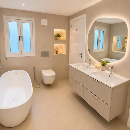 Private, Luxury Villa- San Pedro,